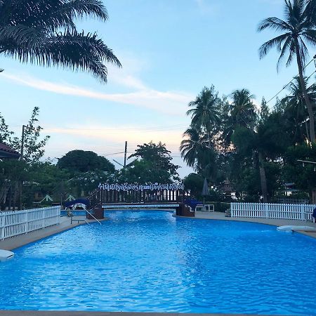 Ban Krut Resort Exterior photo